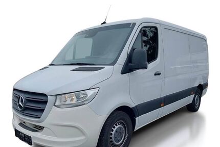 Mercedes-Benz Sprinter 210.000 km 17.900 &euro; München 81243