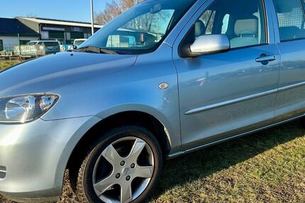 Mazda 2 125.000 km 1.200 &euro; Rostock 18147