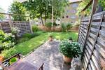 Luxuriöse ETW, S-West, Top Lage, WFL 49,16qm, Bj.88, 1 TG (inklusive), 1 Kitchenette, üb. Terrasse, Garten, lux. Modern., Parkettböden, kurzf. Bezug