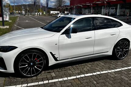 BMW i4 4.800 km 67.899 &euro; Kreuzwertheim 97892