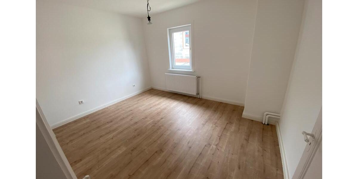 Doppelhaushälfte Bad Salzdetfurth - 6 Zimmer, 140 m&sup2;, 169.000&euro; | Angebot:26863452
