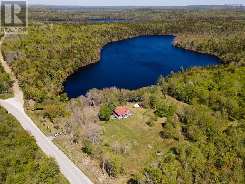 Traumhaftes Anwesen am eigenen See in KanadaNova Scotia zimmer