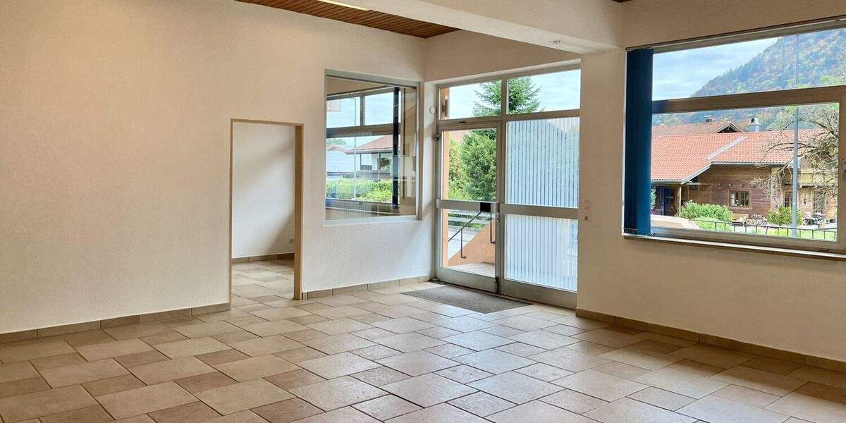 Gewerbeobjekt Marquartstein - 2 Zimmer, 51 m&sup2;, 199.900&euro; | Angebot:25682651