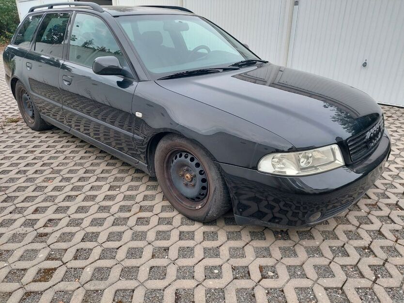 Audi A4 260.000 km 999 € Cottbus 03046