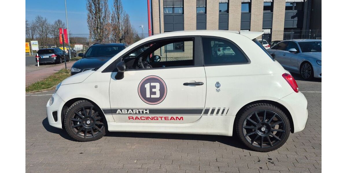 Abarth 500 12.571 km 22.995 &euro; Achim 28832