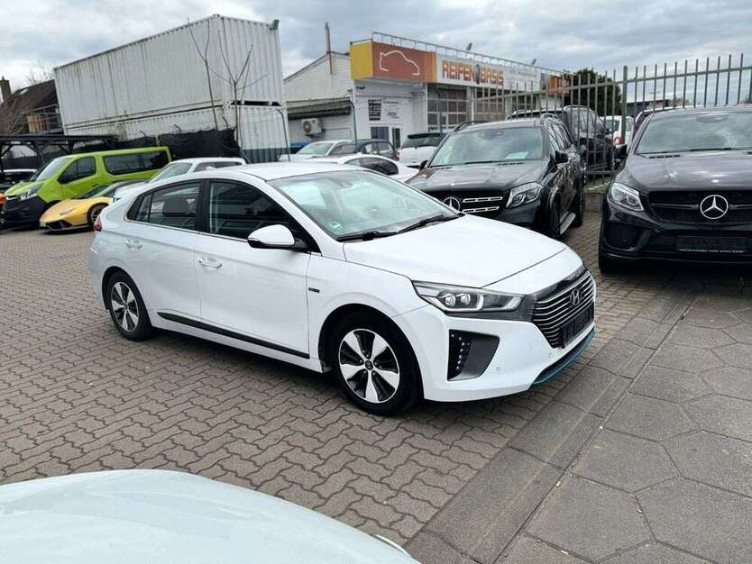 IONIQ
