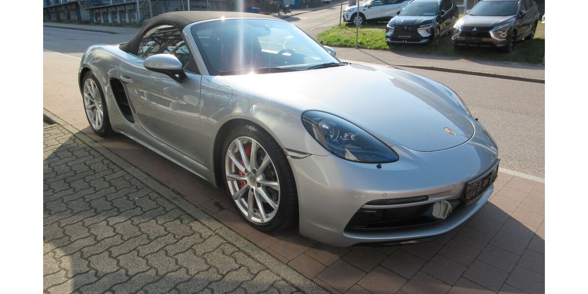 Porsche Boxster 61.000 km 61.950 &euro; Niefern-Öschelbronn 75223