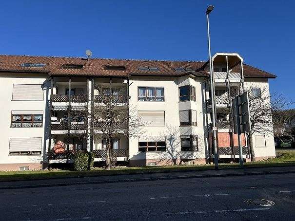 Etagenwohnung Schopfheim - 4 Zimmer, 106 m&sup2;, 360.000&euro; | Angebot:25269828