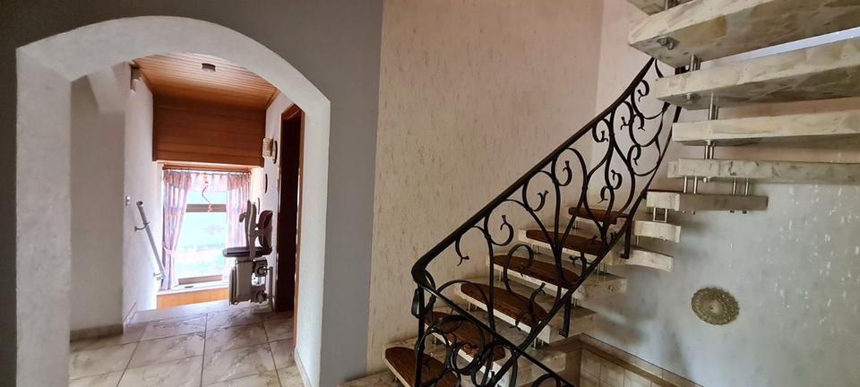 Mehrfamilienhaus, Wohnhaus Ottweiler - 8 Zimmer, 210 m&sup2;, 280.000&euro; | Angebot:26956391