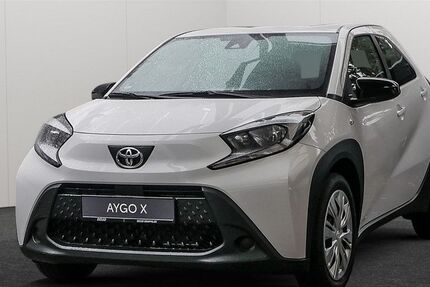 Toyota Aygo (X) 2.000 km 15.490 &euro; Rellingen 25462
