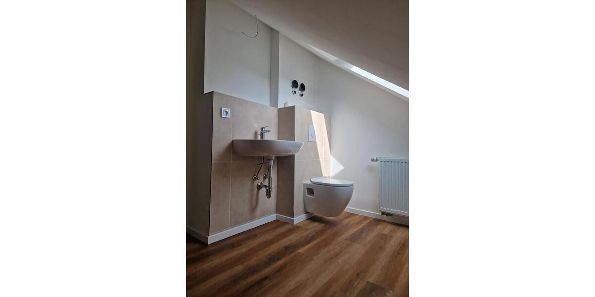 Neu sanierte 3-ZKB-Wohnung mit Stellplatz & EBK –sofort verfügbar 3 zimmer