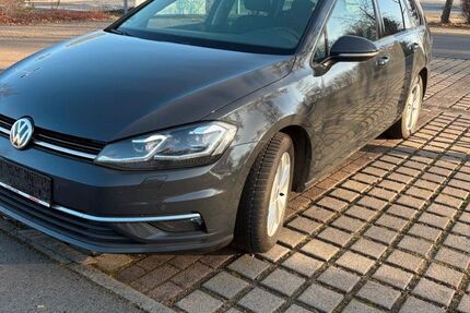 VW Golf 298.000 km 9.500 &euro; Senftenberg 01968