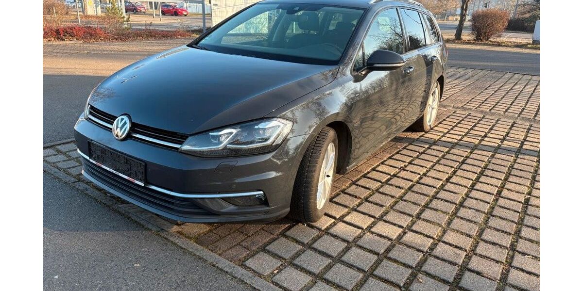 VW Golf 298.000 km 9.500 &euro; Senftenberg 01968