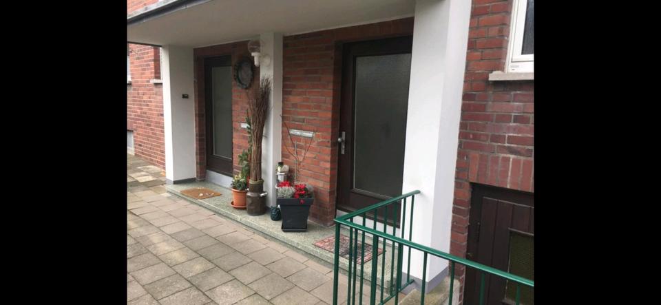 4 Familienhaus +Baugenehmigung für Dachgeschosswohnung 12 zimmer