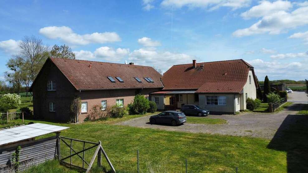 Haus zum Kaufen in Lichtenberg 375.000 € 340 m²