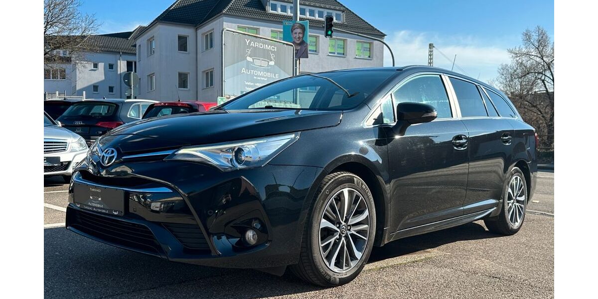 Toyota Avensis 135.100 km 11.990 &euro; Süßen 73079