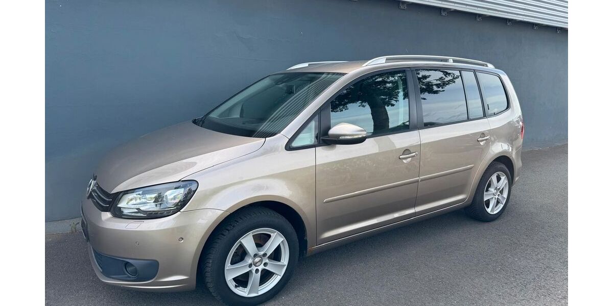 VW Touran 104.885 km 8.700 &euro; Langenwetzendorf 07957