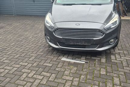 Ford S-Max 243.555 km 6.300 &euro; Dortmund 44339