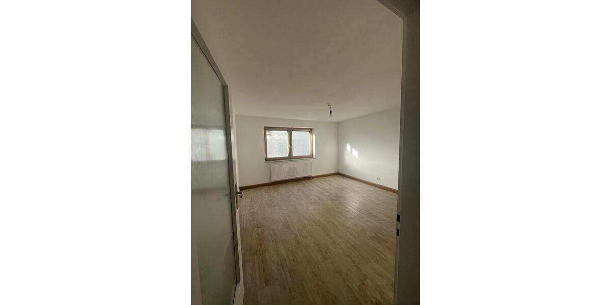 Einfamilienhaus Bad Abbach - 6 Zimmer, 141 m&sup2;, 1.800&euro; | Angebot:26373038