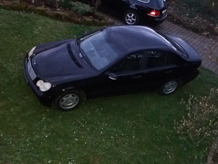 Mercedes-Benz C 180 200.000 km 1.999 € Besigheim 74354