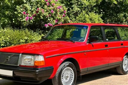 Volvo 240 167.800 km 17.900 &euro; Kalkar 47546