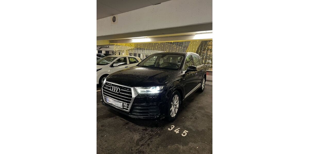Audi Q7 215.000 km 21.550 &euro; Köln 51067