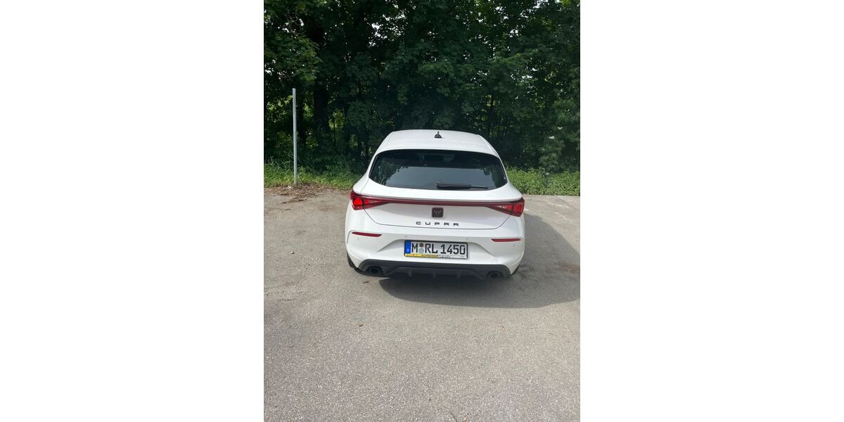 Cupra Leon 48.200 km 24.500 &euro; Freising 85356