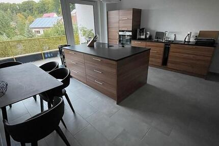 3‑Zimmer Penthouse Wohnung, Bj. 2021, 3. OG, Balkon, TG-Stellpl. 3 zimmer