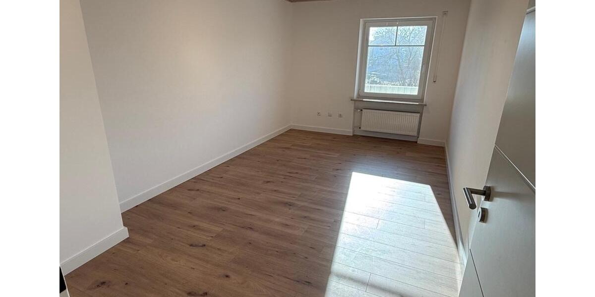 Doppelhaushälfte Tutzing - 5 Zimmer, 141 m&sup2;, 2.390&euro; | Angebot:24660608