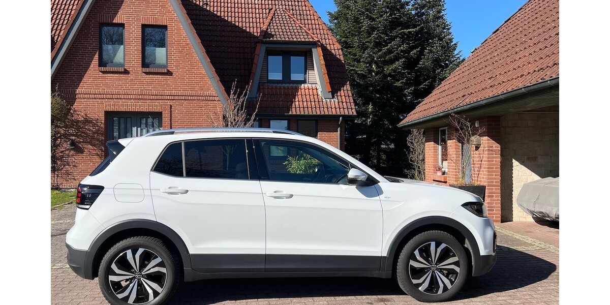 VW T-CROSS STYLE 1.5 TSI 15.500 km 27.400 &euro; Sandesneben 23898