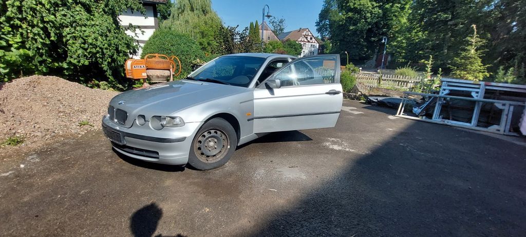 BMW 316 129.814 km 900 &euro; Coppenbrügge 31863