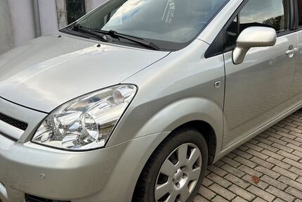 Toyota Corolla Verso 178.000 km 3.490 € Roth 91154