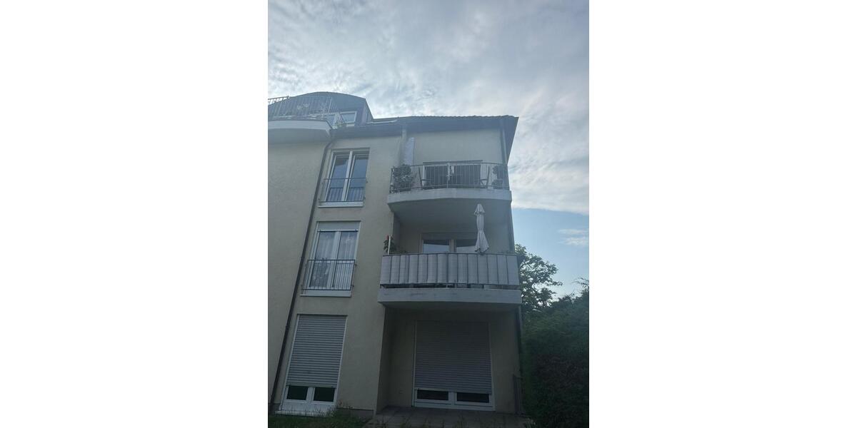 Etagenwohnung Dresden Leuben - 2 Zimmer, 60 m&sup2;, 240.000&euro; | Angebot:27083463