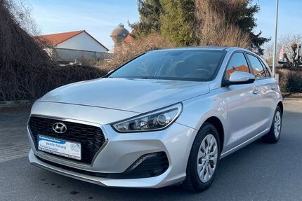 Hyundai i30 90.000 km 9.490 &euro; halberstadt 38820