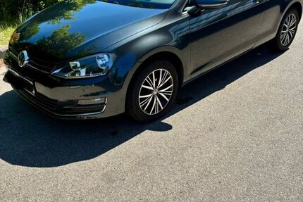 VW Golf 101.450 km 8.299 &euro; Unterschleißheim 85716