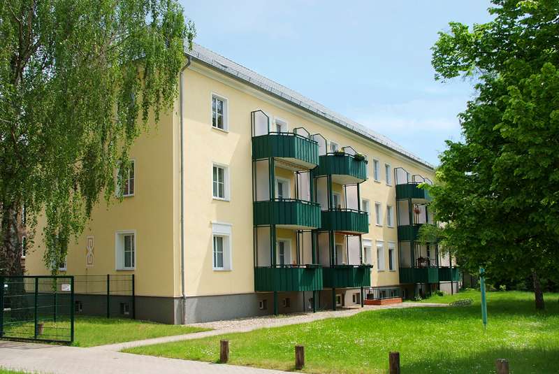 Etagenwohnung Schönebeck - 3 Zimmer, 70 m&sup2;, 445&euro; | Angebot:26999674