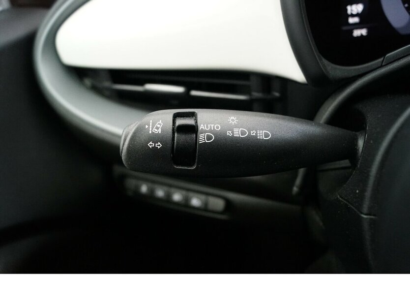 500e Action Carplay Android Automatik 1.Hand