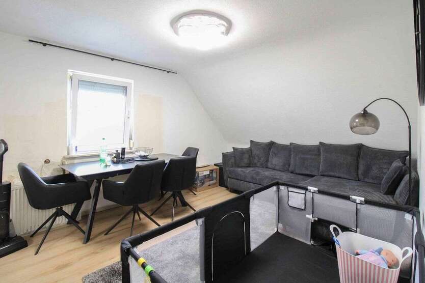 Wohnung zum Kaufen in Schorndorf 199.000 € 68.08 m² 4 zimmer