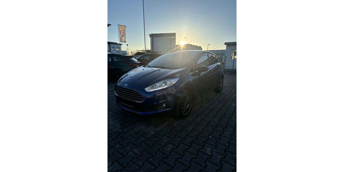 Ford Fiesta 123.600 km 7.590 &euro; Königsbrunn 86343
