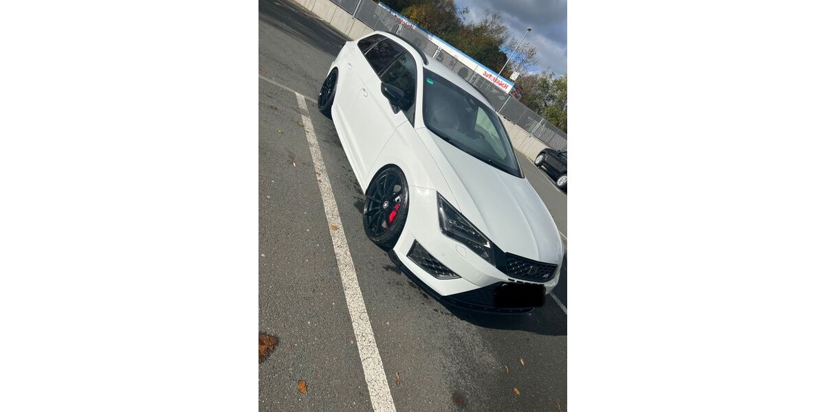 Seat Leon 122.457 km 19.999 &euro; Waldsassen 95652