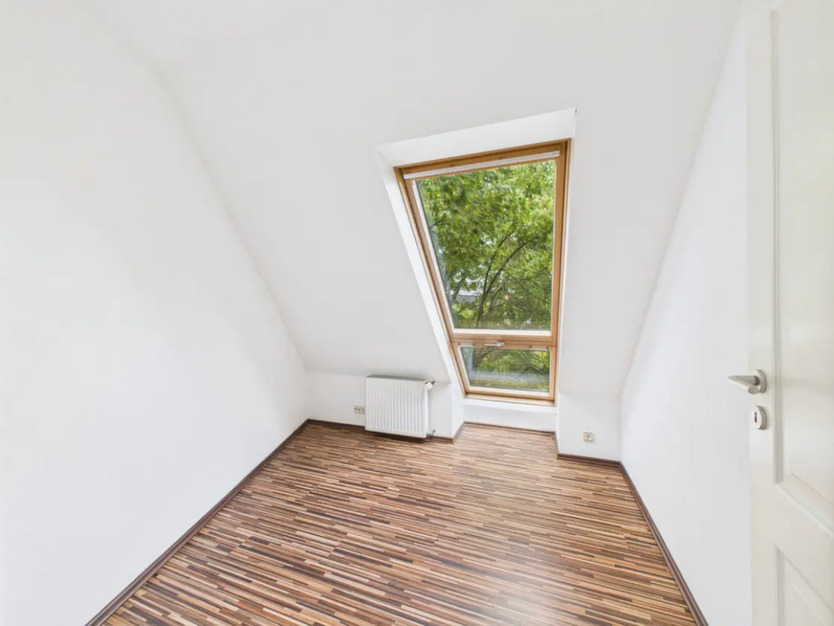 Moderne neu renovierte 3-Zimmer-Dachgeschoßwohnung in Waiblingen