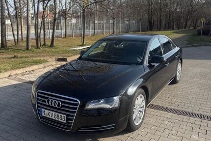 Audi A8 244.700 km 9.900 &euro; München 81549
