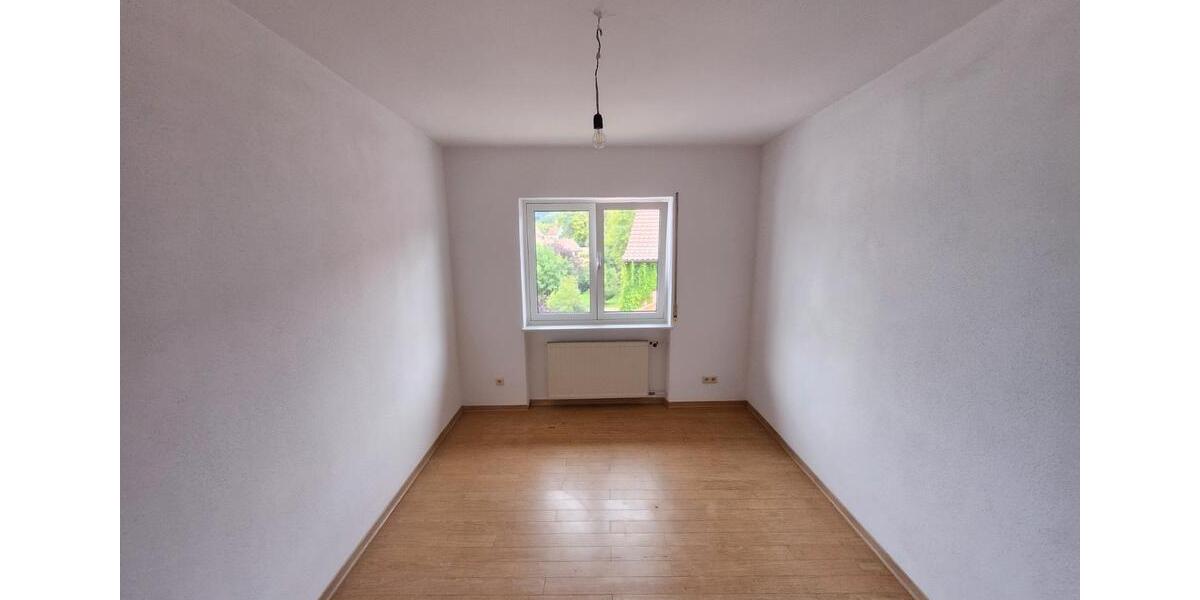 Etagenwohnung Nohfelden - 3 Zimmer, 90 m&sup2;, 954&euro; | Angebot:26197347