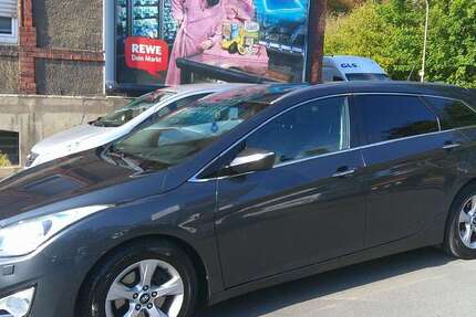 Hyundai i40 232.719 km 4.550 € Hamm 59077