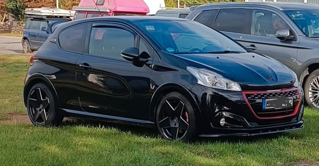 Peugeot 208 172.160 km 7.300 &euro; Hamburg 21037