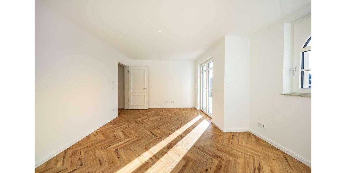 Etagenwohnung Bad Pyrmont - 5 Zimmer, 193 m&sup2;, 2.700&euro; | Angebot:24477824