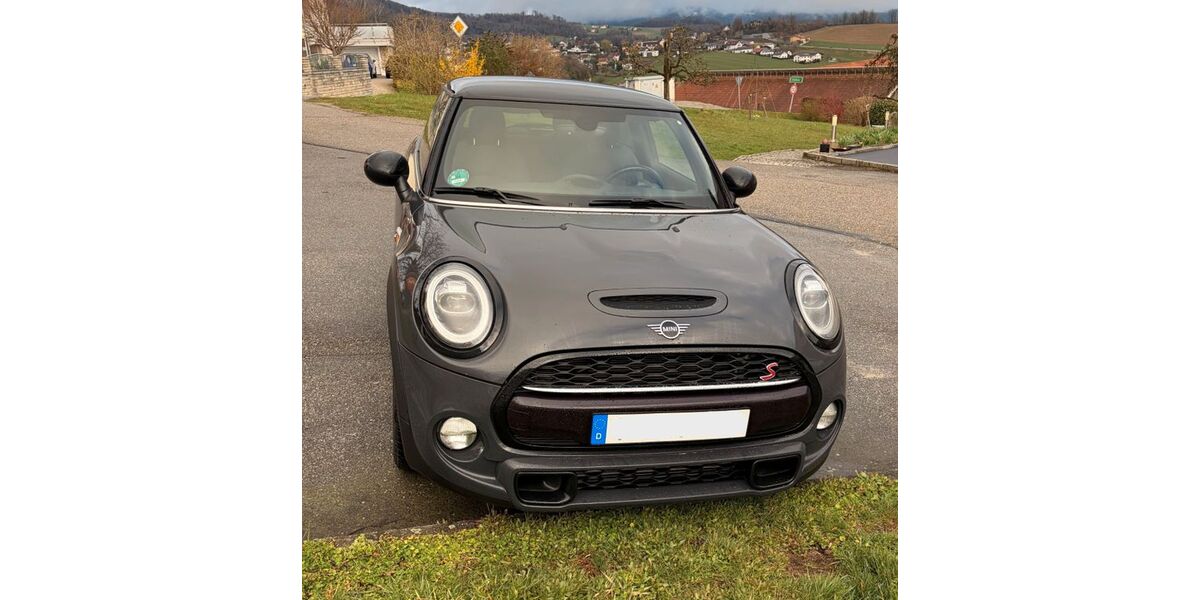 Mini Cooper S 83.000 km 18.400 &euro; Untergriesbach 94107