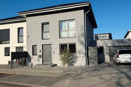 Haus Mönchengladbach Nord - 5 Zimmer, 165 m&sup2;, 779.000&euro; | Angebot:26547402