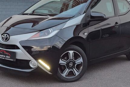 Toyota Aygo (X) 78.000 km 7.999 &euro; Jülich 52428