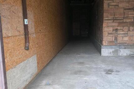 2 Lagerhallen zimmer